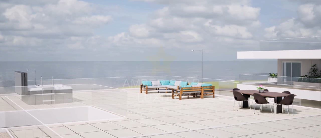 Four-bedroom detached house with elevator, Praia da Areia Branca, first line 4