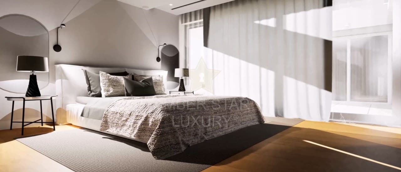 Four-bedroom detached house with elevator, Praia da Areia Branca, first line 11