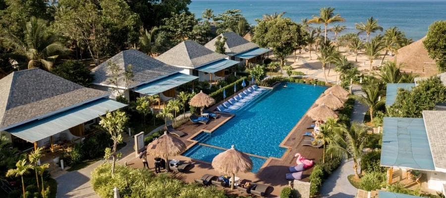 Koh Lanta Beachfront Resort & Land, resort complex with a land parcel on the first line 3